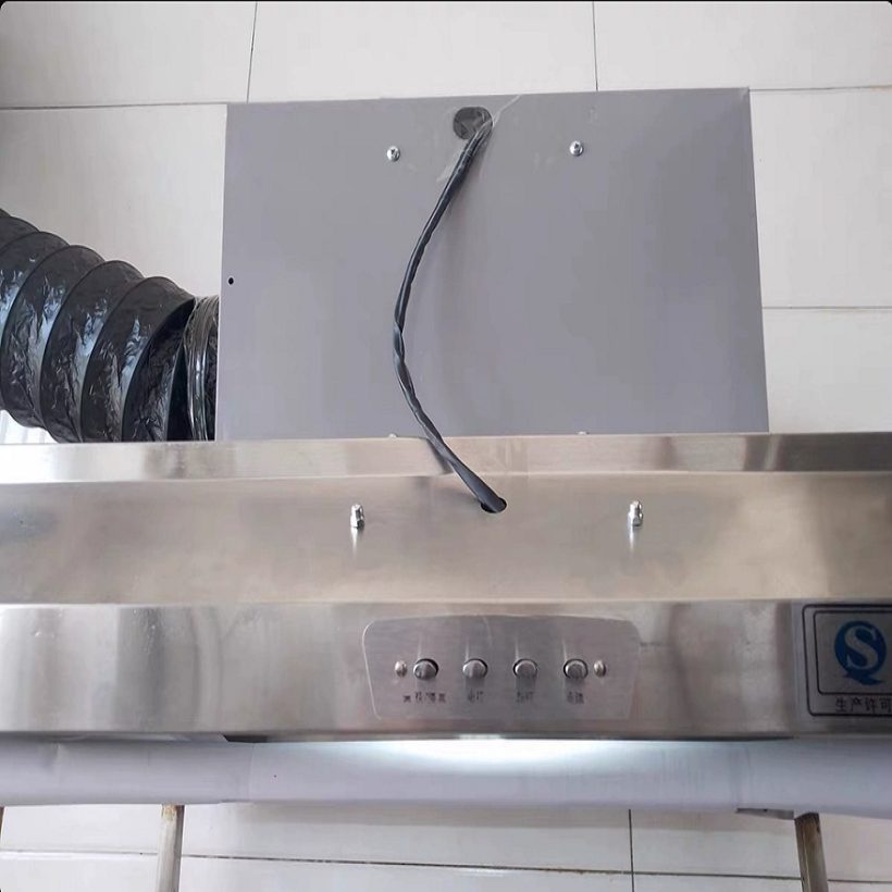 Commercial Kitchen Vent Hood - Hotte de cuisine commerciale en acier